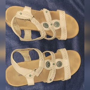 Cream Minnetonka Sandals with Textured Straps and Velcro Closures Size 9